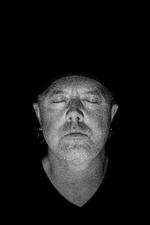 Coronaepidemien har givet Lars Ulrich tid til fordybelse, mere familietid og refleksioner om, hvor han hører til. Og så har han indspillet en 'livekoncert' med sit band, Metallica, der kan ses på mere end 300 spillesteder i hele USA lørdag aften. Foto: Søren Bidstrup/Ritzau Scanpix