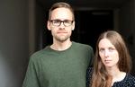 Thea og Stefan Madsen sparer op, så de selv bestemmer, hvornår de vil på pension. I øjeblikket lægger de i snit 24.000 kroner til side hver måned. Foto: Annika Byrde