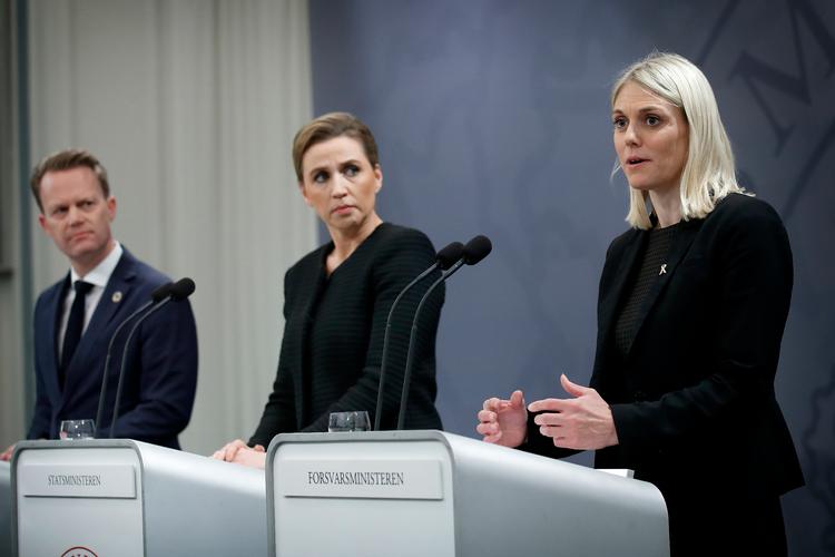 Det er derfor vigtigere end nogensinde, at pressen i den nuværende situation formår at stille de rigtige spørgsmål. Det er for nemt bare at fokusere på skandalerne i forsvaret og personsagerne, skriver professor i historie Morten Heiberg i dette debatindlæg.  Arkvfoto Jens Dresling