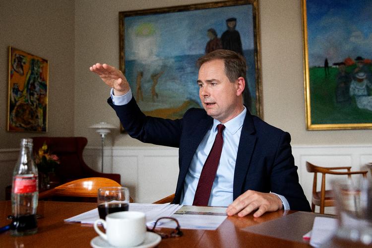 I det seneste halve år økonomiske krise har været »ekstremt« at være finansminister, fortæller Nicolai Wammen (S). Nu vil han ruste danske eksportfirmaer mod fortsat krise i verden. Foto: Finn Frandsen/POLFOTO
