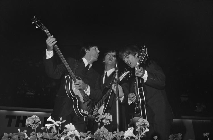 Hov. Da The Beatles gav koncert i KB-hallen i 1964, var Ringo Star ikke med, men det affødte ikke nogen konspirationsteori a la dem, der senere opstod om både John Lennon og Paul McCartney. Det er da snyd.  Foto: Jacob Maarbjerg/POLFOTO