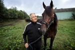 70-årige Steen Juul og Extreme er et godt bud på en derbyvinder, men skal op mod  'et monster'. Foto: Jens Dresling/POLFOTO