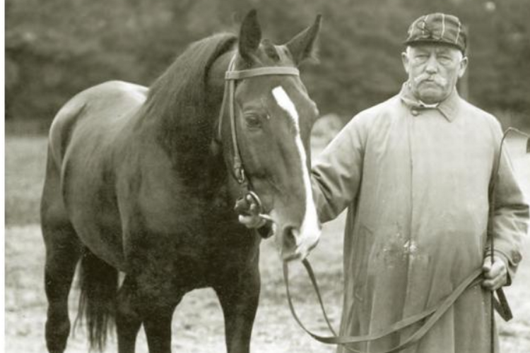 Vrede Christian Lauritz Müller derbyet i 1925 som 68-årig. 