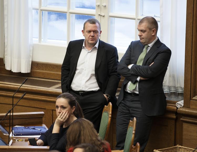 Lars Løkke Rasmussen (V) lægger snøren ud efter tidligere finansminister Bjarne Corydon (S) med sine løse tanker om et nyt midterparti.   Foto: Jacob Ehrbahn/POLFOTO