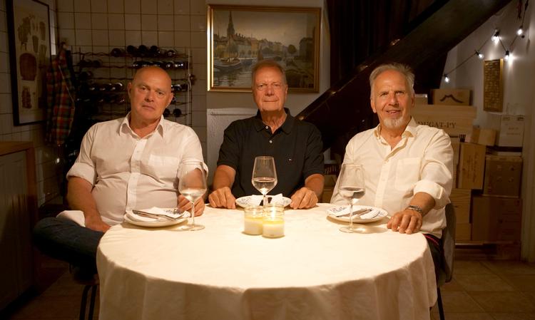Flemming Pless, Jacob Haugaard og Christian Eugen-Olsen var de tre første ronkedorer i manegen og konverserede servilt, selv om de interne uenigheder var iøjnefaldende.  Foto: Michael Bjelke