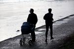 ARKIVFOTO: I dag har medfædre ingen juridiske rettigheder over deres børn. Foto: Per Folkver/POLFOTO
