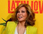 Raquel Welch fotograferet ved en filmpremiere i Hollywood i 2017. Hun så ikke mange dage ældre ud end storhedstiden i 60'erne og 70'erne. Foto: Mark RALSTON/Ritzau Scanpix   Foto: Mark Ralston/Ritzau Scanpix