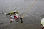 VANDGLÆDE. En krigsveteran fra Surfgaarden i Thy Cablepark, hvor man står på wakeboard, trukket af en stålwire.  De bliver støttet af Frihedsrådet, der nu også vil bruge 'Ocean Therapy' overfor unge med psykiske problemer eller depressive.  Foto: Nanna Navntoft