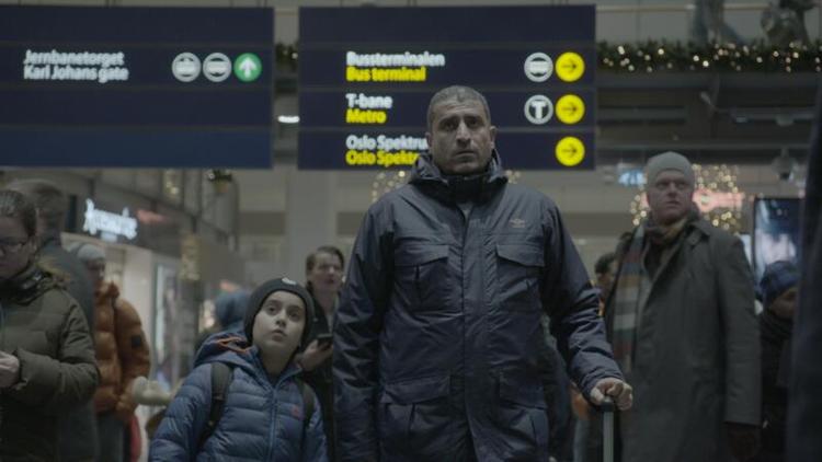 I 'A New Beginning' følger vi Rabeaa, der er flygtet fra Syrien med sin fire-årige søn Kais for at skabe sig en ny fremtid i Norge. Filmen kan opleves i kunstbiografen Gloria som en del af filmfestivalen Syrian Doc Days, der starter i denne uge. 