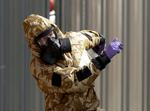 Britiske eksperter rykkede i 2018 til en bolig i Salisbury, hvor en tidligere russisk spion og hans datter var blevet udsat for et angreb med giftstoffet Novichok. Foto: Matt Dunham/Ritzau Scanpix