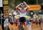 Tadej Pogacar tager sejren på 9. etape i Tour de France efter en spændende finale. Foto: Benoit Tessier/Ritzau Scanpix