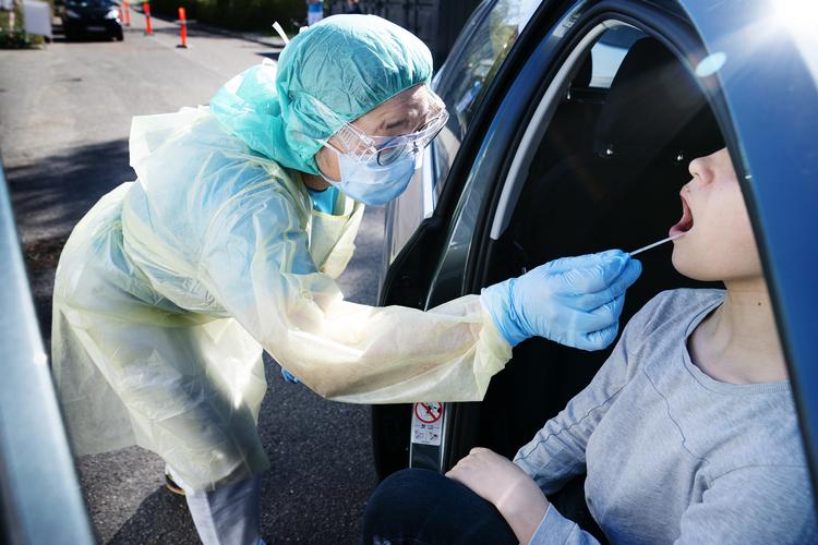 Regeringen og arbejdsmarkedets parter vil kompensere forældre med barselsdagpenge ved børns coronatest. Foto: Claus Bech/Ritzau Scanpix