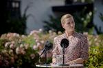 Statsminister Mette Frederiksen (S) har afvist at indføre en aldersgrænse for de omskæringer, ganske små drenge i dag udsættes for. Hun sammenligner diskussionen med tyskernes jødeudryddelse.  Foto: Marius Renner/POLFOTO