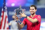 NEW YORK, NEW YORK - SEPTEMBER 13: Dominic Thiem of Austria celebrates with championship trophy after winning in a tie-breaker during his Men's Singles final match against Alexander Zverev of Germany on Day Fourteen of the 2020 US Open at the USTA Billie Jean King National Tennis Center on September 13, 2020 in the Queens borough of New York City. Matthew Stockman/Getty Images/AFP == FOR NEWSPAPERS, INTERNET, TELCOS &amp; TELEVISION USE ONLY == Foto: Matthew Stockman/Ritzau Scanpix