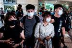 Aktivisterne Jannelle Leung, Lester Shum, Tiffany Yuen og Joshua Wong. Foto: Isaac Lawrence/Ritzau Scanpix