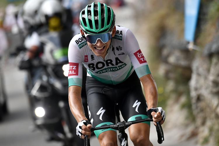 Den 24-årige tysker Lennard Kämna i fuld gang med sit soloridt, som gør ham til vinder af 16. etape. Foto: Marco Bertorello/Ritzau Scanpix