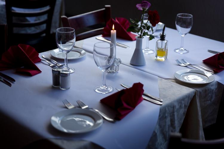 Tiltagene mod coronavirus koster restauranter dyrt (arkivfoto(. Foto: Mads Nissen/POLFOTO