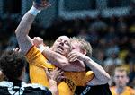 GOG's Morten Olsen og Bjerringbro-Silkeborgs Rene Toft Hansen var i infight i ligaen for et par uger siden. Lørdag tager de fat igen. Foto: Henning Bagger/Ritzau Scanpix