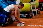 Karolina Pliskova måtte torsdag eftermiddag opgive at fuldføre finalen i Rom mod Simona Halep. Foto: Riccardo Antimiani/Ritzau Scanpix