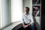 Ekstra Bladets chefredaktør Poul Madsen undskylder over for de kvinder, som har oplevet sexchikane og krænkelser på avisen. Men han mener ikke, han bør gå af. Foto: Rasmus Flindt Pedersen/POLFOTO