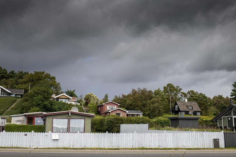 Mange af de købere, som er kommet på markedet i foråret og sommeren, er gået efter de billigste sommerhuse. Størst stigning i prisklassen 1 - 1,2 mio. kr. Foto: Joachim Ladefoged