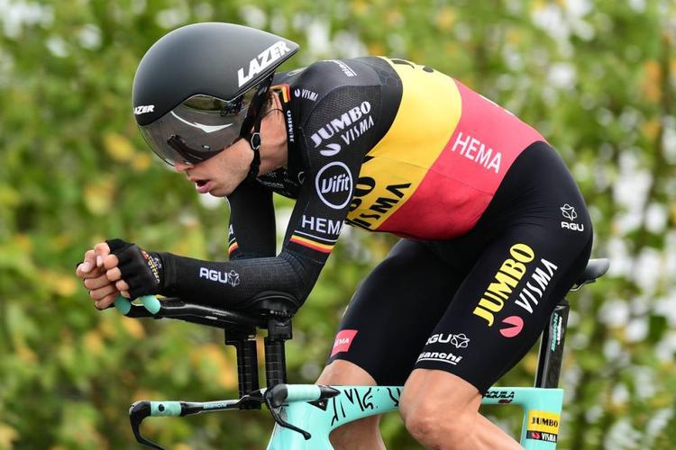 Wout van Aert undervejs på den afsluttende enkeltstart i Tour de France. Foto: A.S.O./Alex Broadway. 