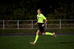 Egernsund undskylder 18-årig dommer for skub, spyt og groft tilråb. Her ses dommeren til et efterskoleopgør uden sammenhæng til hændelsen. Foto: Lene Esthave