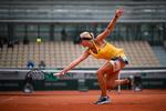 Der var stil over Clara Tausons spil tirsdag, hvor hun understregede, at hun er en spiller, alle på WTA Touren gør klogt i at regne med. Foto: Anne-christine Poujoulat/Ritzau Scanpix