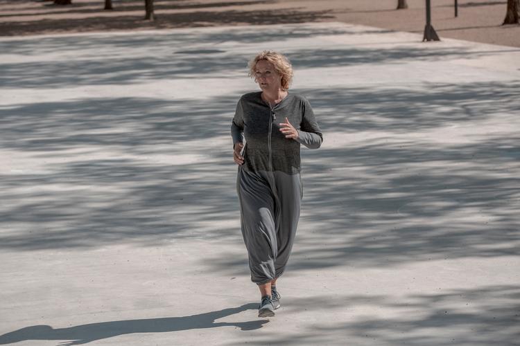 Forfatter Lotte Garbers er aktuel med bogen 'Løbeklubben i Saudi' om kvindeliv i Riyadh.  Foto: Miriam Dalsgaard/POLFOTO