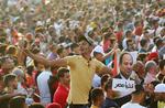 Tilhængere af den egyptiske magthaver, Præsident Abdel Tattah al-Sisi, demonstrerer i Kairo. Hans kritikere har forbud mod store demonstrationer. Foto: Mohamed Abd El Ghany/Ritzau Scanpix