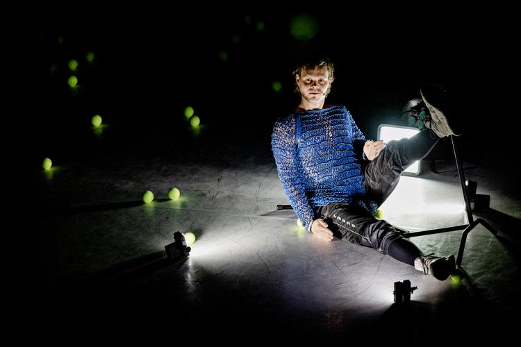 Komponist og sanger Mathias Monad Møller stod for hele koncertens samlede koncept, da han debuterede fra Operaakademiet.. Foto: Valdemar Ren/POLFOTO