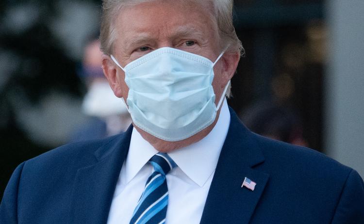 Donald Trump er kommet sig godt efter sin periode med coronavirus, meddeler hans læge. Foto: Saul Loeb/Ritzau Scanpix
