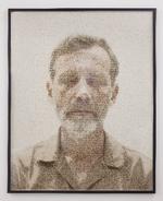 Ja, det er Mikkel Bogh, direktør for SMK, som vi ser - og endda med lukkede øjne. Men apropos øjne: fotografiet består af tusinder af små øjne. Foto: Specta