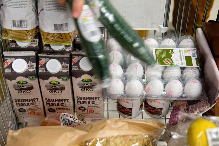 Under coronakrisen har hele verden fokuseret på sundhed, som derfor også er blevet et underliggende købsmotiv, når vi handler ind, forklarer forsker i forbrugeradfærd.   Foto: Finn Frandsen/POLFOTO