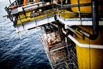 De danske platforme pumper stadig mindre olie op fra undergrunden. Foto: Magnus Holm/POLFOTO