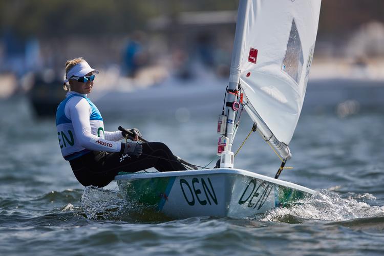I de første ti sejladser har Anne-Marie Rindom ikke været dårligere end nummer 9 ved EM for laser radial. Foto: Brian Lindberg Jensen/POLFOTO