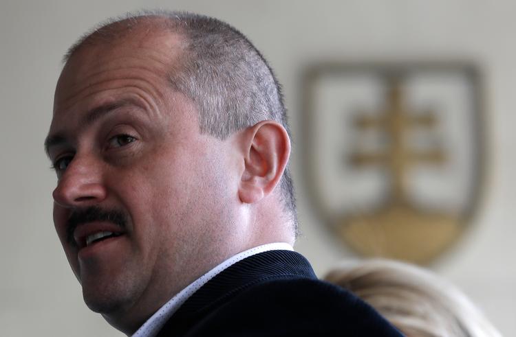 Marian Kotleba kan miste sin plads i Slovakiets parlament, efter at lederen af det højreorienterede parti Folkets Parti - Vores Slovakiet er blevet idømt fire års fængsel. Foto: Petr David Josek/Ritzau Scanpix