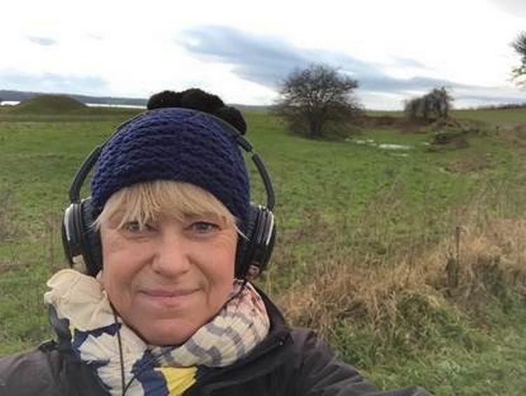  Christine Feldthaus lytter som regel til en god lydbog mens hun går på Gendarmstien og skanserne ved Dybbøl Mølle. Men hun husker også, at det er historiske steder. 