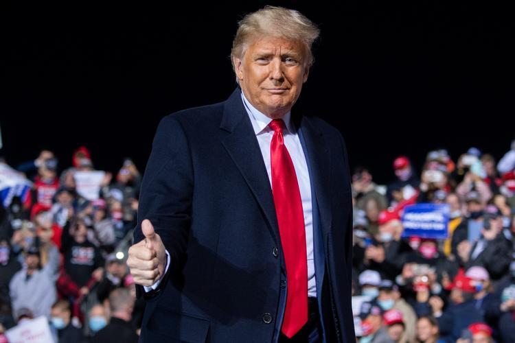 Donald Trump er i fuld vigør igen efter at have haft coronavirus. Foto: Saul Loeb/Ritzau Scanpix