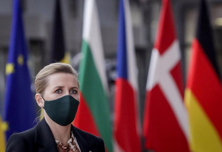 Mette Frederiksen er utilfreds med, at hun fysisk skulle rejse til Bruxelles. Foto: Pool/Ritzau Scanpix
