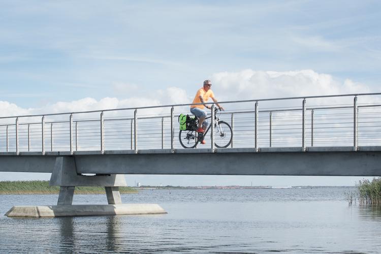 Et rutenet med knudepunkter vil gøre det nemmere for cyklister, men også gående at tilpasse ruten.  Frem til  december 2023 skal systemet testes i tre områder.     Foto: Morten Langkilde