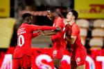 I en pokalkamp for nylig fik Jonathan Amon 25 minutters spilletid for FC Nordsjælland, men i sit Superligacomeback blev amerikaneren (i midten mellem Kamaldeen Sulemana og Oliver Villadsen) matchvinder mod Randers FC. Foto: Jens Dresling/POLFOTO