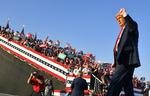 Den amerikanske præsident, Donald Trump, forlader Tucson efter et valgmøde mandag den 19. oktober.  Foto: Mandel Ngan/Ritzau Scanpix