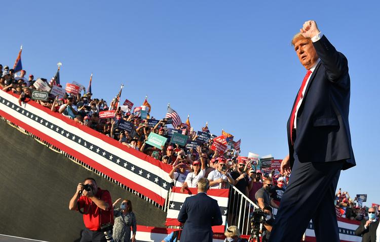 Den amerikanske præsident, Donald Trump, forlader Tucson efter et valgmøde mandag den 19. oktober.  Foto: Mandel Ngan/Ritzau Scanpix