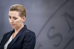 Statsminister Mette Frederiksen under pressemødet om corona i Spejlsalen i Statsministeriet fredag. Foto: Mads Claus Rasmussen/Ritzau Scanpix