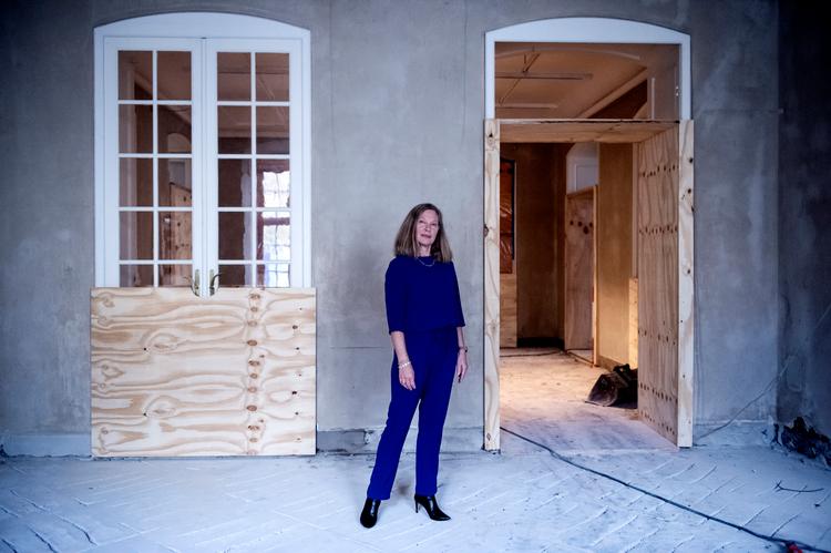 Ligesom det ikke er lige meget, hvad vi spiser, er det heller ikke lige meget, hvad vi er omgivet af, siger Anne-Louise Sommer, direktør på Designmuseum Danmark, som i øjeblikket er lukket på grund af ombygning og forventes at genåbne i begyndelsen af 2022. Foto: Annika Byrde/POLFOTO