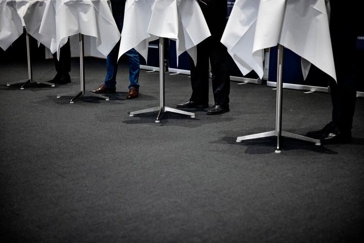 Direktøren for Sundhedsstyrelsen Søren Brostrøm sagde på pressemødet, at der er dokumentation for, at kravet om mundbind har en effekt. Foto: Valdemar Ren/POLFOTO