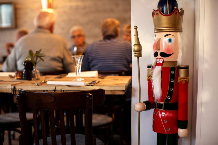 Mange restauratører mister 'julefrokostsæsonen', der er en stor sæson. Arkivfoto Foto: Emma Sejersen/POLFOTO