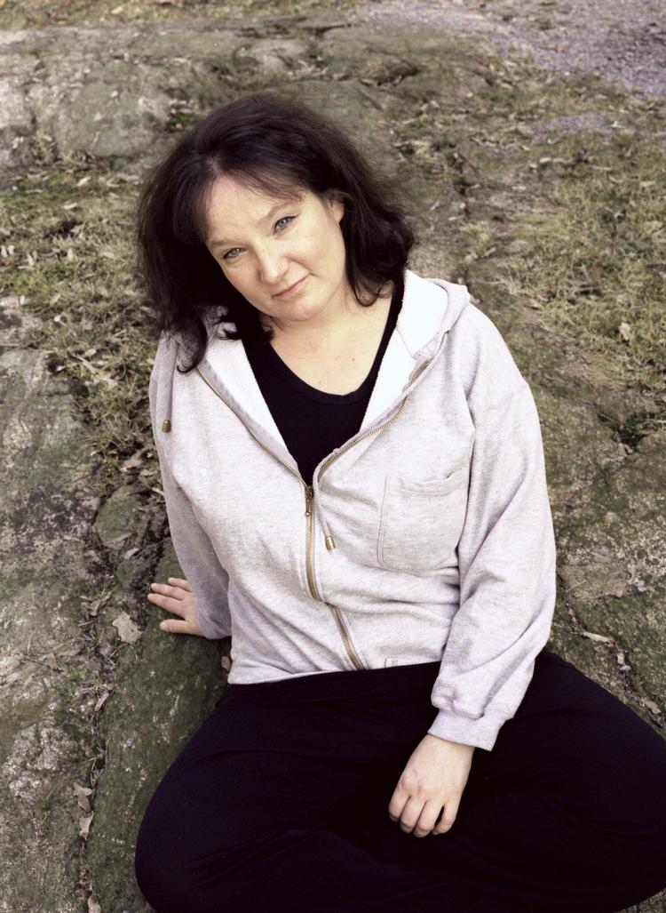 Forfatter Monika Fagerholm har tre gange tidligere været nomineret til Nordisk Råds Litteraturpris. Fjerde gang fik hun den. Foto: Pax forlag