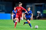 23-årige Nicoline Sørensen er en af de danske landsholdsspillere, der kan nå at udvikle sig, før der skal spilles om EM-medaljer i 2022. Her er hun i aktion tirsdag aften mod Italien i Empoli. Foto: Lm/lisa Guglielmi / Ipa/Ritzau Scanpix